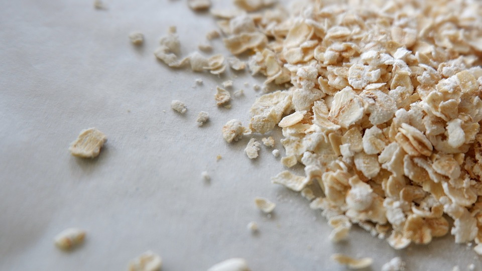 oats with beta glucan to improve skin aging